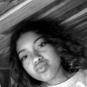 Meet your Posher, Samira